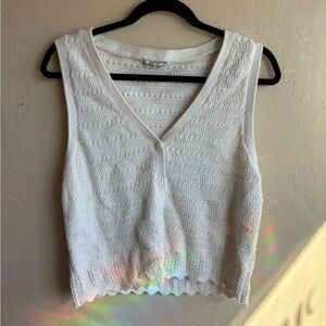 Abercrombie & Fitch White Sleeveless Knit Top - Size XL